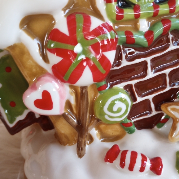 Blue Sky 2021 Christmas Gingerbread Candy House Teapot - Picture 2 of 14